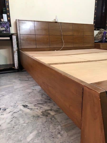 Master Bed For sale Urgently 1