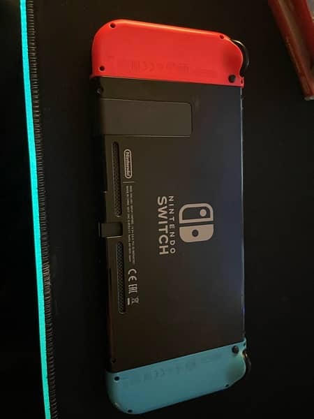 Nintendo switch with 3 games 4