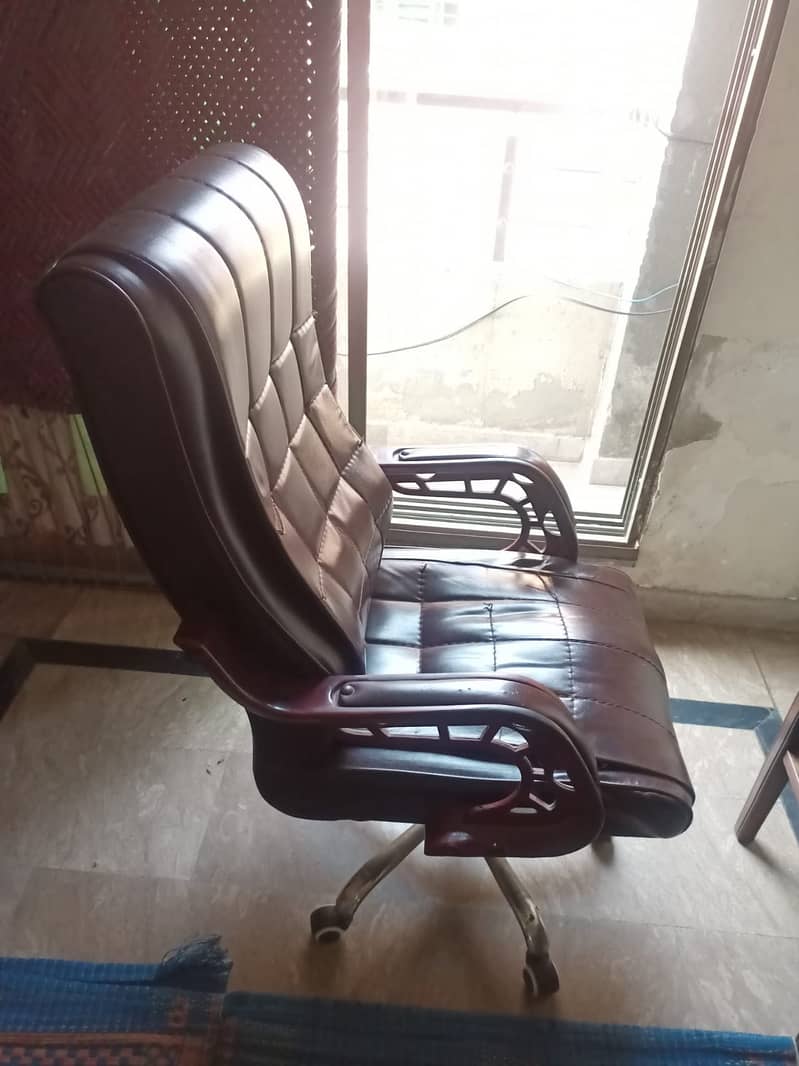 Office Chair | revolving chair 4