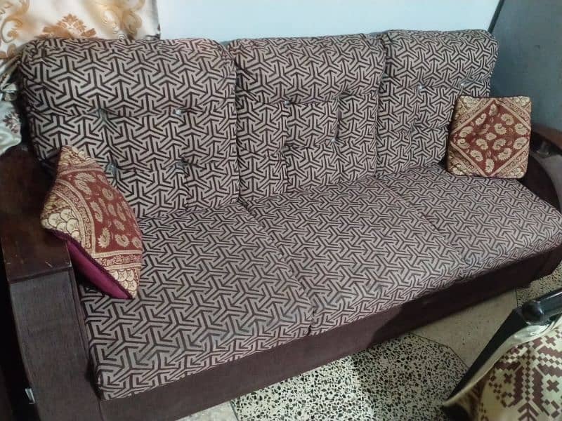 5 seater sofa set with table 1