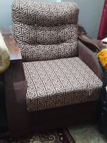 5 seater sofa set with table 6