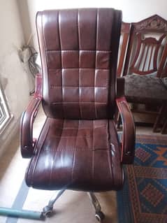 OFFICE CHAIR FOR SALE (hydrological) 0