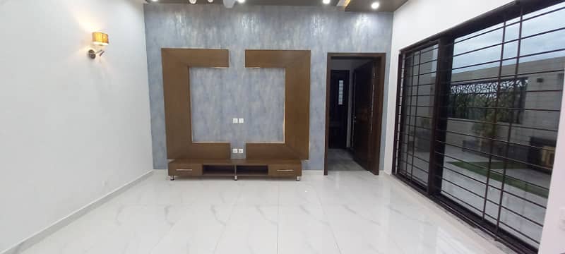 10 MARLA UPPER PORTION AVAILABLE FOR RENT DHA PHASE 6 1