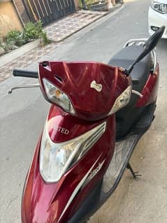 United Scooty for Girls 100cc
