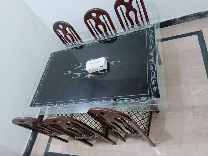 new condition dinning set six seater top glass for sale 3