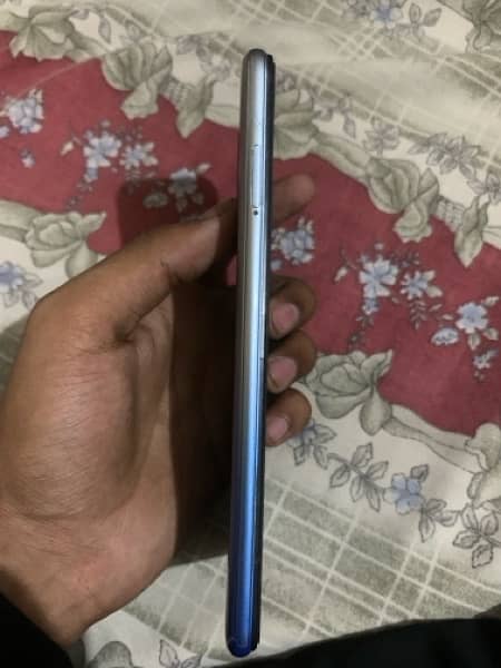 infinix note 8i 4