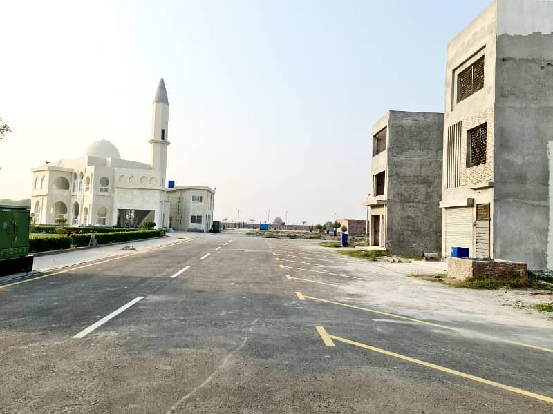 3 Marla plot available on installment in (LDA) Approved socity 3