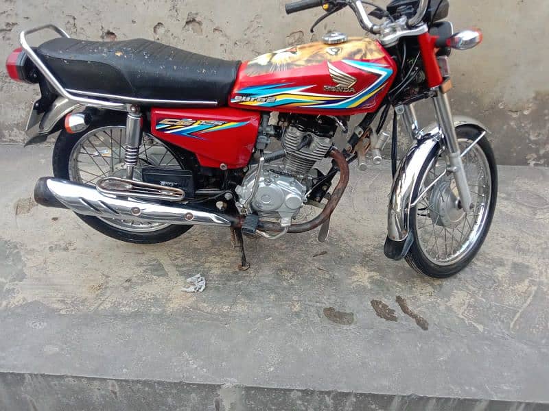 Honda 125 red 10