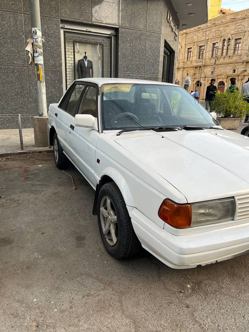 Nissan Sunny 1989 Automatic 2