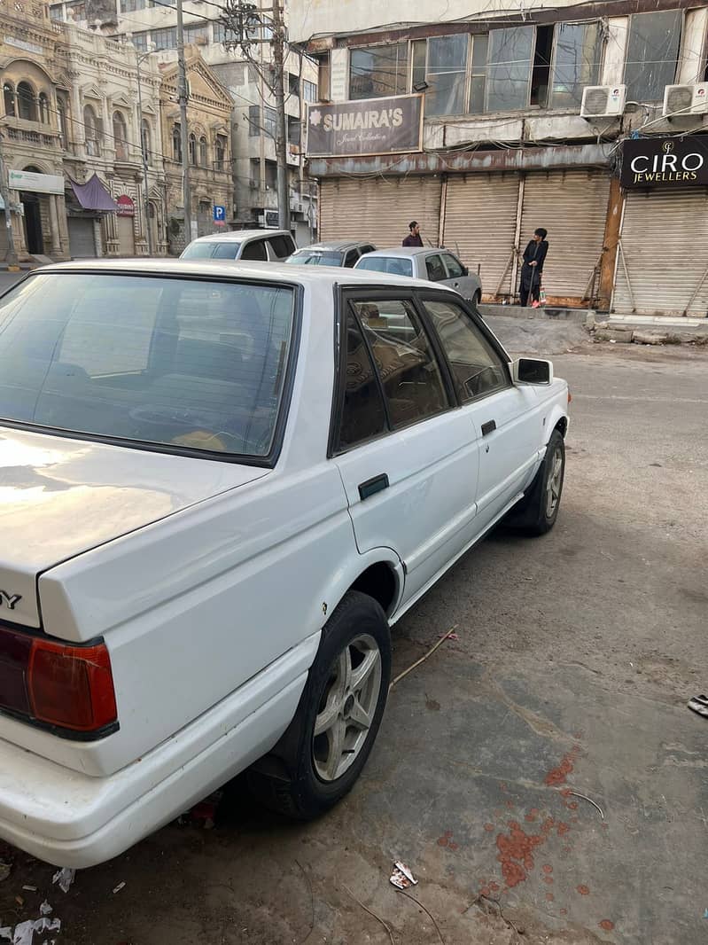 Nissan Sunny 1989 Automatic 4