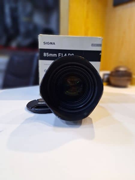 Sigma 85mm F/1.4 DG 1