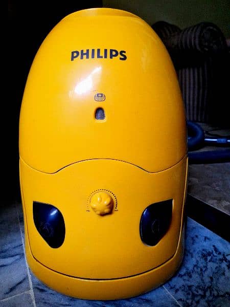 Philips Vacuum Cleaner 1