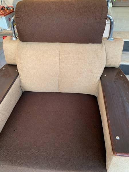 6 seater sofa Set used good condition 5