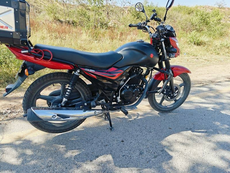 SUZUKI GR 150 3