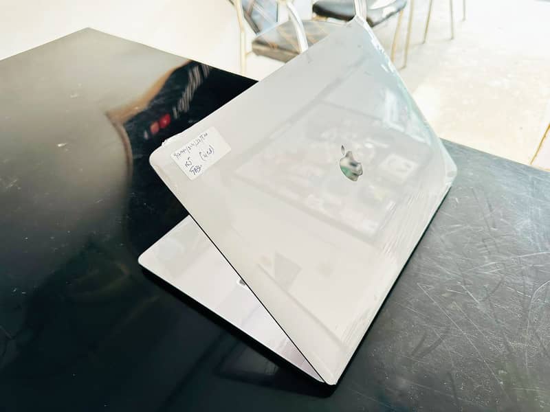 Apple MacBook Pro (A2141)  2019 Corei9 16'' 1