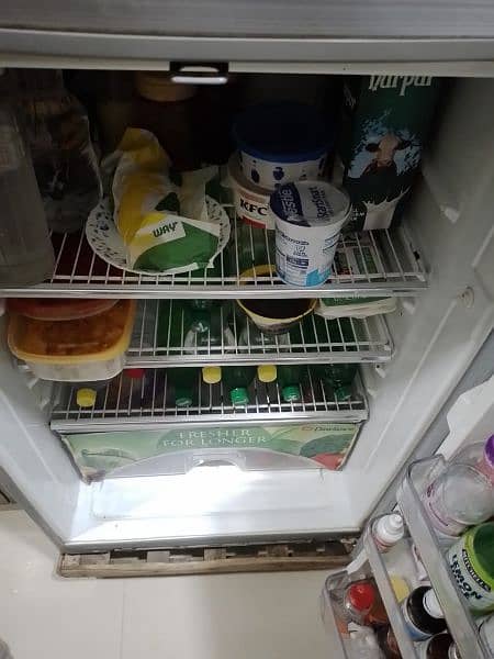 Dawlance refrigerator 9