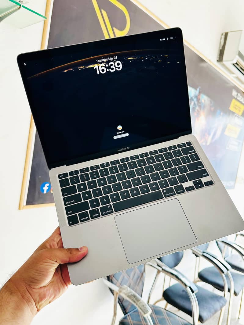 Apple MacBook Air 2020 Cto Model 16gb/500gb 2