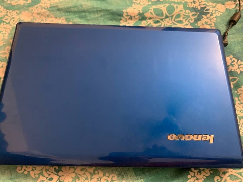 Lenovo G580  15.6inch Laptop - 3rd Gen Core i3) 1