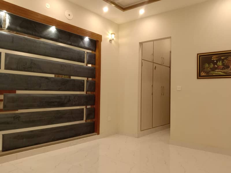 10 Marla Brand New Luxurious House Available For Rent In Jasmine Block Bahria Town Lahore 7