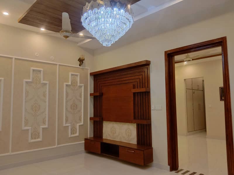10 Marla Brand New Luxurious House Available For Rent In Jasmine Block Bahria Town Lahore 15