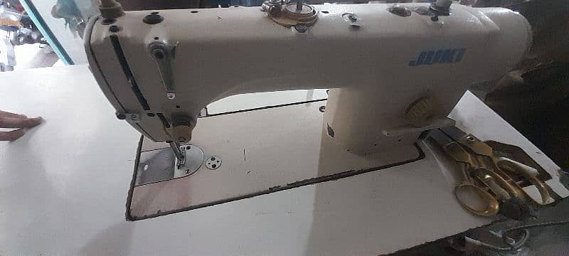 JUKI Sewing machine 3