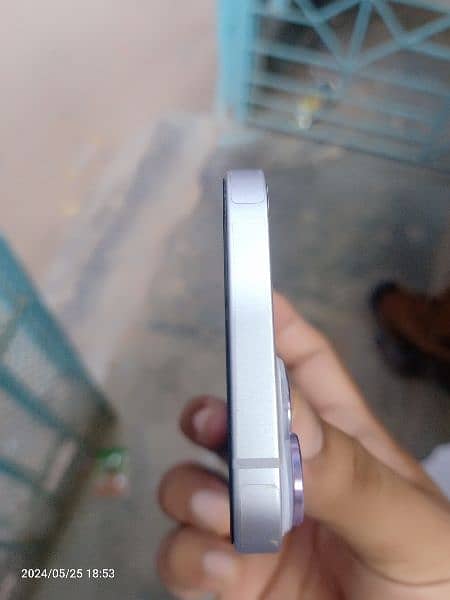 Iphone 14 jv 128gb, 97 battery health, condition 10 by 10 3
