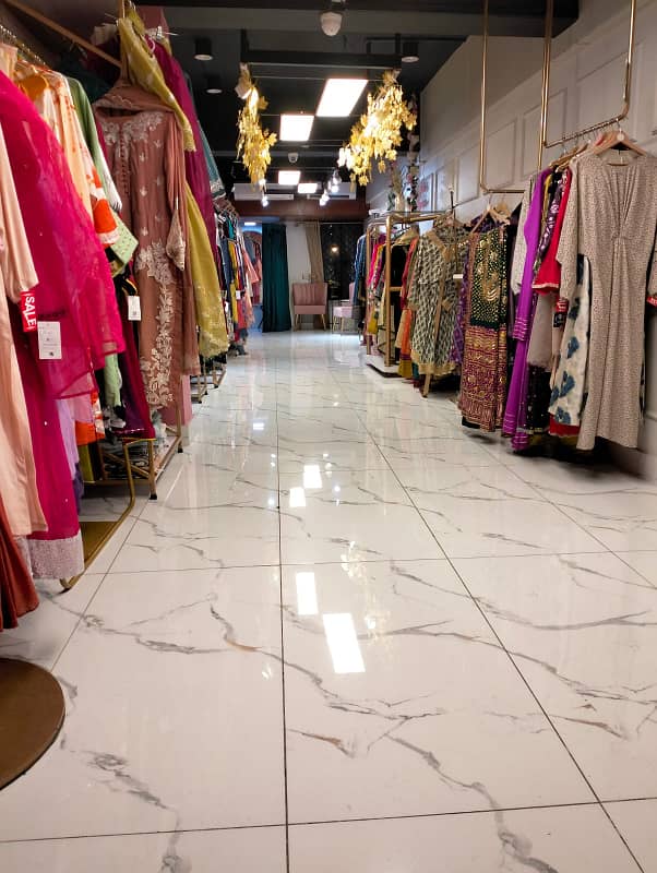 1000 Sq Ft Shop Available For Sale In Tariq Road (Main Road Near Liberty Chock) 5