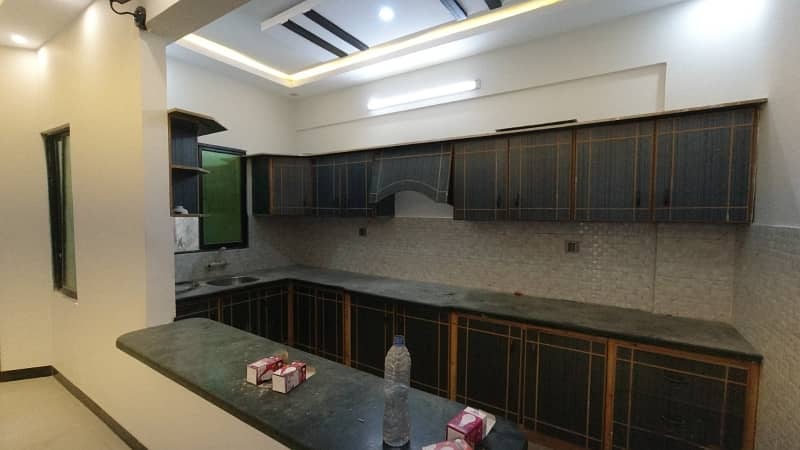 3 Bed Portion With Roof Available For Sale In Gulshan Block 13D/3 (D. C 9