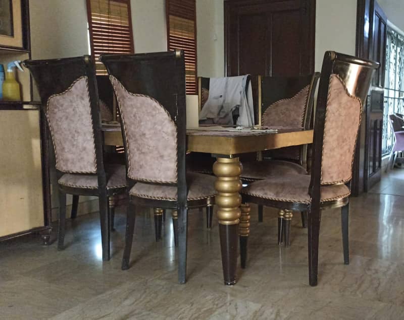 Dining table / 6 seater dining / wooden table / chairs 5