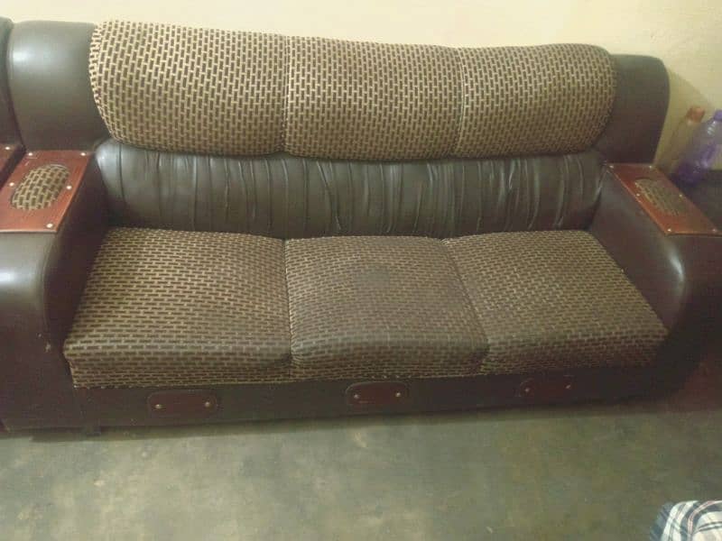 sofa set for sale very reasonable. . contact 03334916529 1