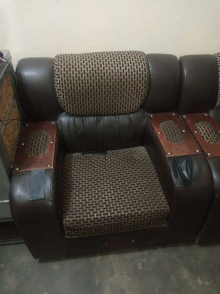 sofa set for sale very reasonable. . contact 03334916529 3