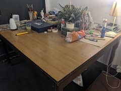 Studio table 0