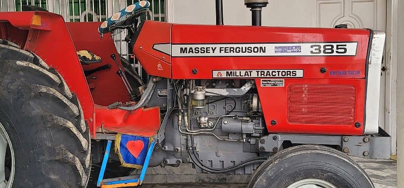 Massey Ferguson 385 8