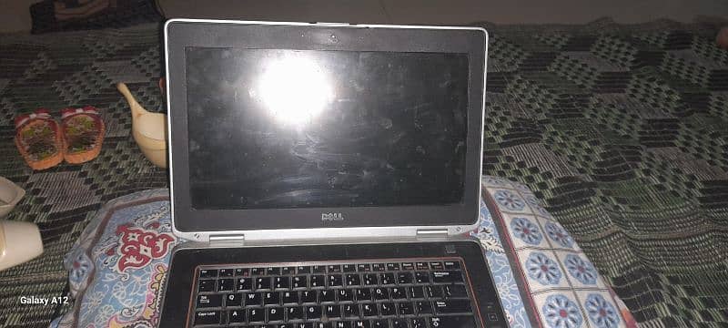 Laptop Dell 4