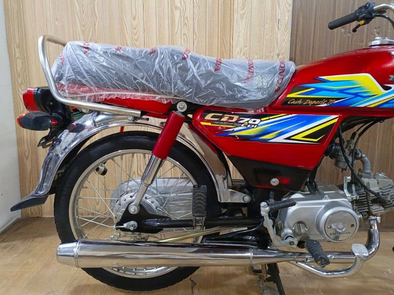 Honda CD70 model 2021 5