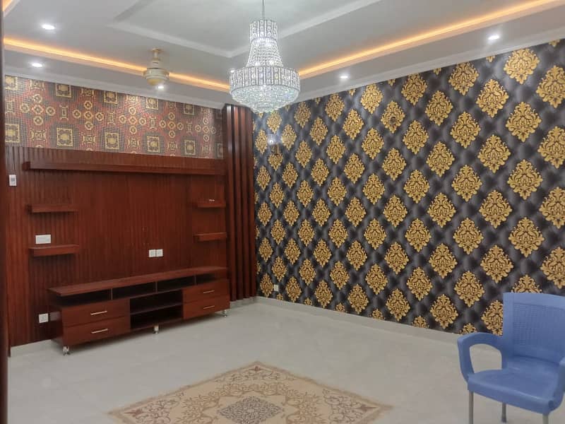 10 MARLA BRAND NEW LUXURY UPPER PORTION IS AVAILABLE FOR RENT IN GULMOHAR BLOCK BAHRIA TOWN LAHORE 2