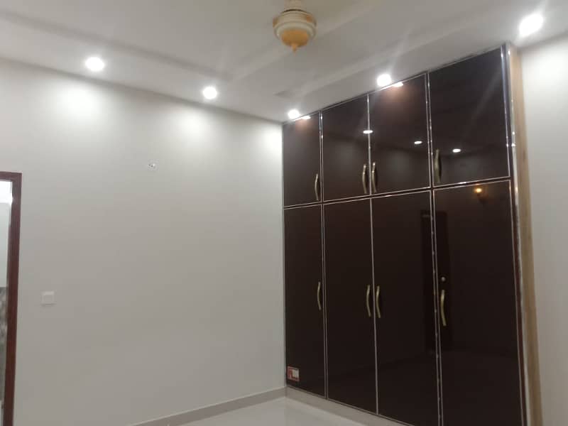10 MARLA BRAND NEW LUXURY UPPER PORTION IS AVAILABLE FOR RENT IN GULMOHAR BLOCK BAHRIA TOWN LAHORE 9
