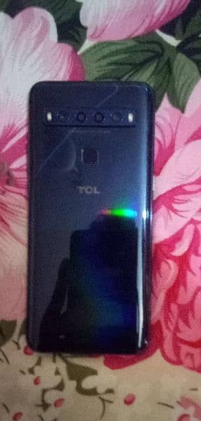 mobile TCL  10 L 1