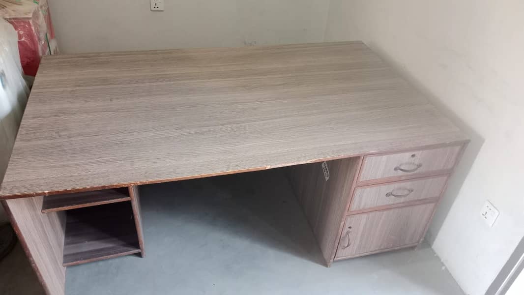 Office Table and Chair Available For Sale 1