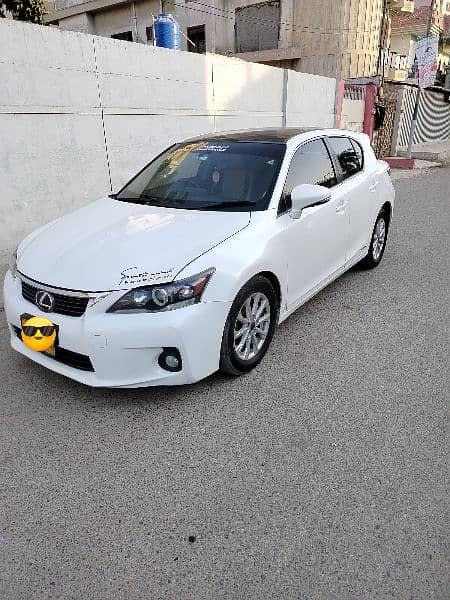 Lexus CT200h 2011 Hybrid 1800cc Pal White 2