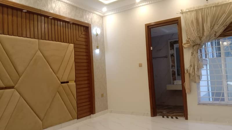 10 MARLA BRAND NEW UPPER PORTION IS AVAILABLE FOR RENT IN TULIP BLOCK BAHRIA TOWN LAHORE 2