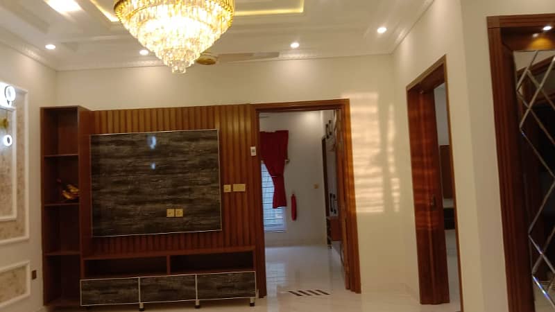 10 MARLA BRAND NEW UPPER PORTION IS AVAILABLE FOR RENT IN TULIP BLOCK BAHRIA TOWN LAHORE 14