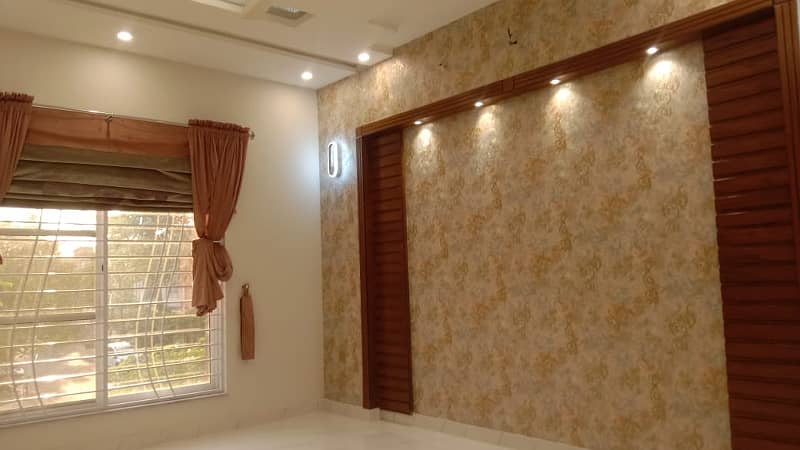 10 MARLA BRAND NEW UPPER PORTION IS AVAILABLE FOR RENT IN TULIP BLOCK BAHRIA TOWN LAHORE 19