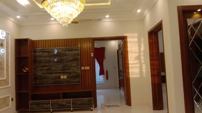 10 MARLA BRAND NEW UPPER PORTION IS AVAILABLE FOR RENT IN TULIP BLOCK BAHRIA TOWN LAHORE 25