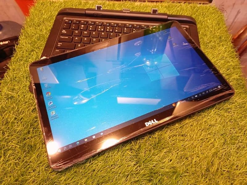 Dell Latitude 7350 ( Detectable )
Core M 5th Gen 8GB Ram 
128 GB Ssd 3