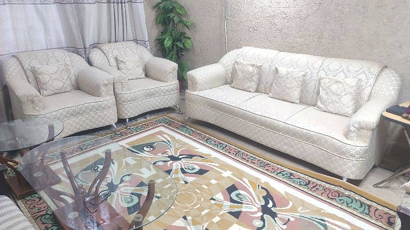 Exquisite 5 Seater Sofa Set in Royal White/Silver Color with cushions 2