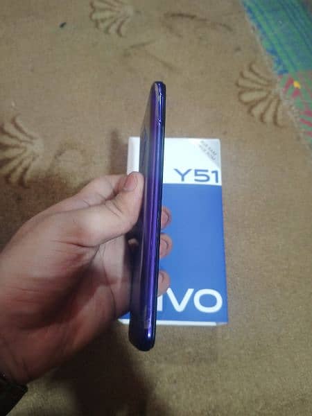 vivo y51 (4/128) ram with box only touch change 1