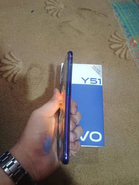 vivo y51 (4/128) ram with box only touch change 4