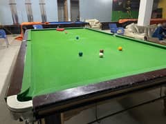 SNOOKER TABLE 0