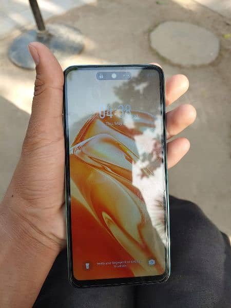 Infinix hot 40i 8+8 256gb 5